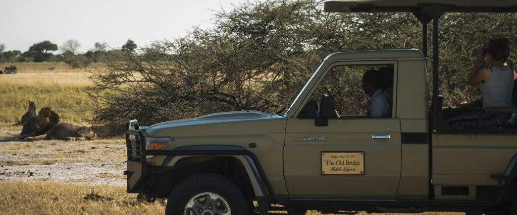 Old Bridge safari vehicle Big 5 on African safari in Botswana